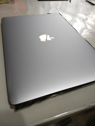 Macbook Pro 13 2016 8gb 256gb