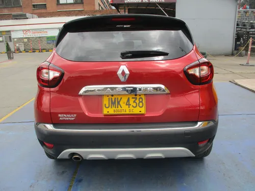 Renault Captur INTENS 4X2 2000CC AT AA