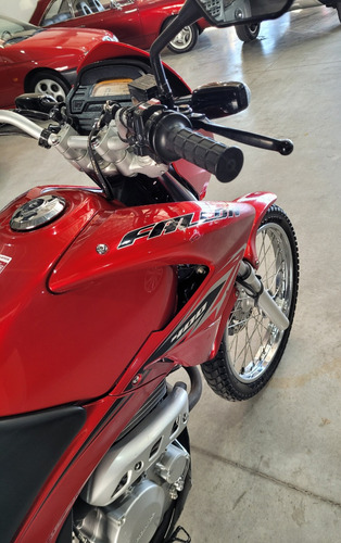 Impecable Honda Falcon 400 Año 2015 Con Solo 9.700 Km