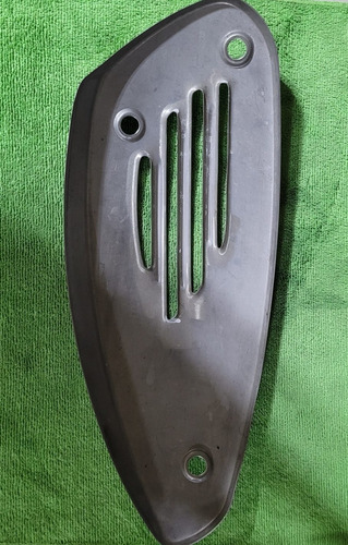 Tapa Tubo Escape Vespa Gts (Usado)