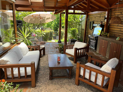 Cómoda Casa Con Inigualable Vista (63494)
