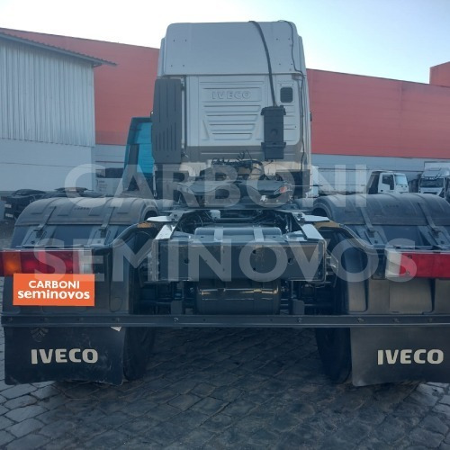 Imagem 6 de 10 de Iveco Hi Way 600s44 6x2, Ano 2017/2018