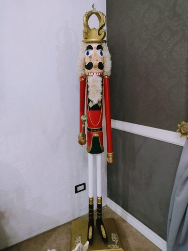 Imagen 2 de 10 de Cascanueces De Madera Grande 193 Cm