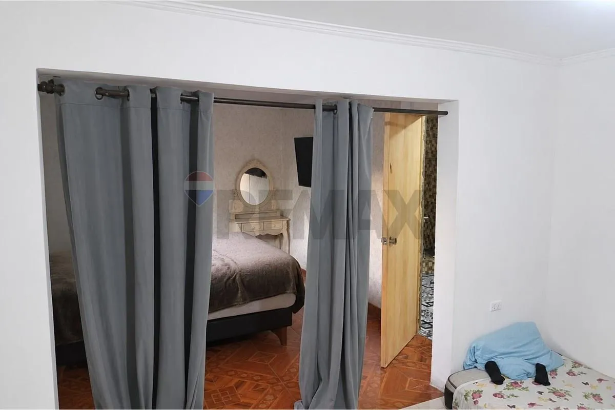 Imagen 4 de 12 de Casa De 3d Y 2b Para Remodelar