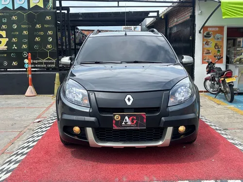 Renault Sandero Stepway Dynamique 1.6 Mt