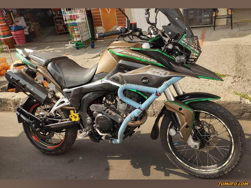 Motos Akt