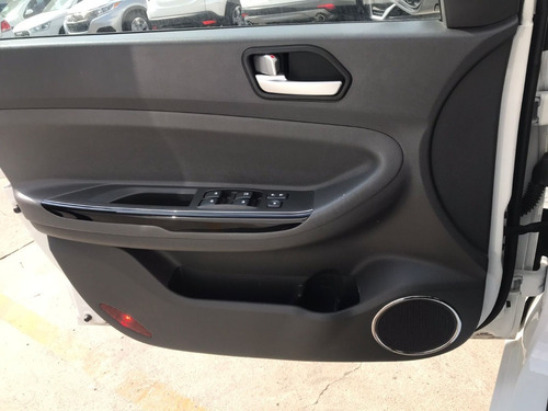 Imagen 14 de 15 de Jac J4 T/m 2021