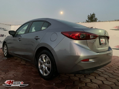 Imagen 8 de 11 de Mazda 3 2015