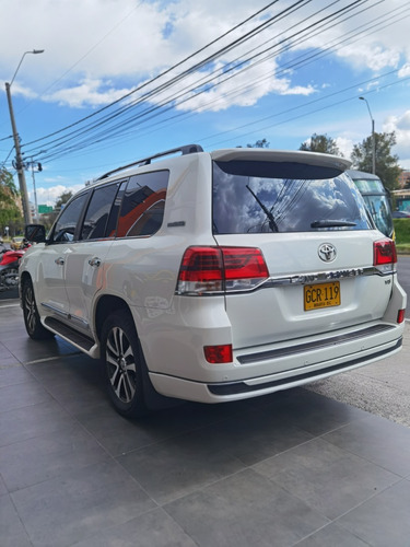 Toyota Land Cruiser 4.5 Imperial Fl Lc200 Diésel