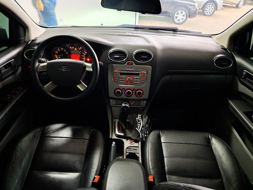 Ford Focus 2.0 Titanium Flex Powershift 5p