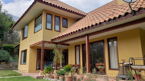 Parcela En Venta 8.400m2 En Condominio De Curacaví.
