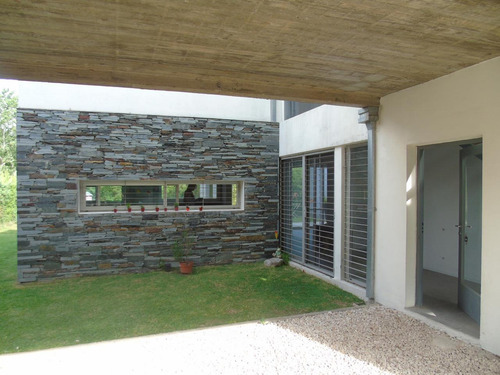 Imagen 21 de 24 de Casa En Venta En City Bell 472 E/ 136 Bis Y 137 Dacal Bienes Raices