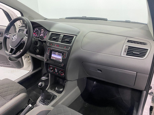 Imagen 9 de 13 de Volkswagen Suran 1.6 Highline Mt 2016-imolaautos