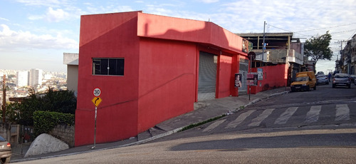 Casa Terrea De Esquina Com Salão Comercial Otima Localização