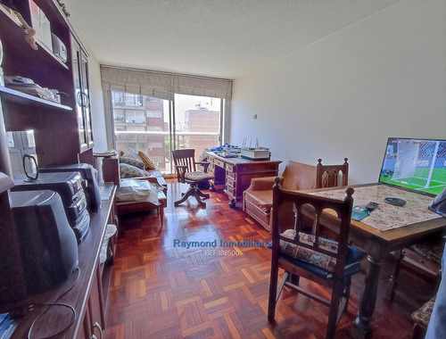 Apartamento En Venta. 1 Dor C/placard, Coc. Def, Baño.