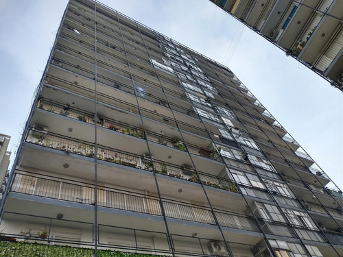 Imagen 3 de 17 de Departamento 4 Ambientes, 3 Dormitorios, Balcón. Edificio Con Jardines, Seguridad.