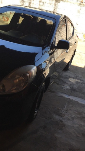 Imagem 4 de 8 de Nissan Versa 2012 1.6 16v Sv Flex 4p