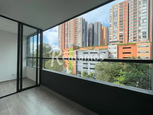 Apartamento En Arriendo En Loma De Las Brujas. Cod A775886