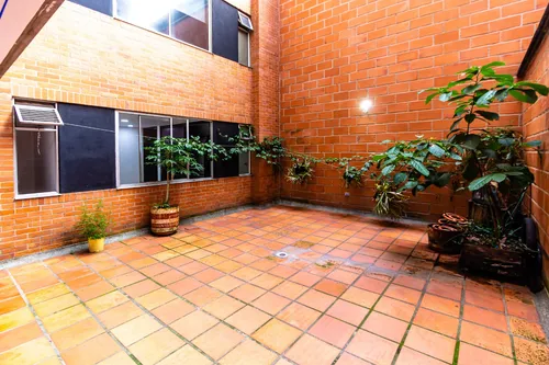 Venta De Apartamento En Conquistadores-laureles
