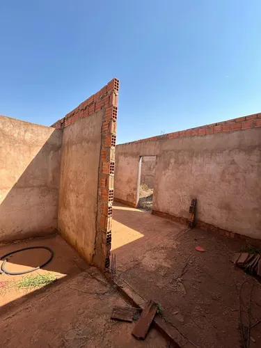 2 Salões Comercial E 1 Kitnet No Fundo