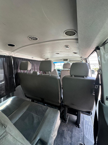 Volkswagen Transporter 2.0 9pas Aa Mt
