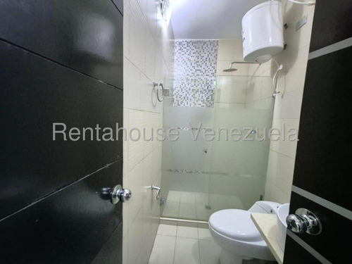 Marianny Gonzalez, Vende Townhouse En Urb Privado La Mata Cabudare