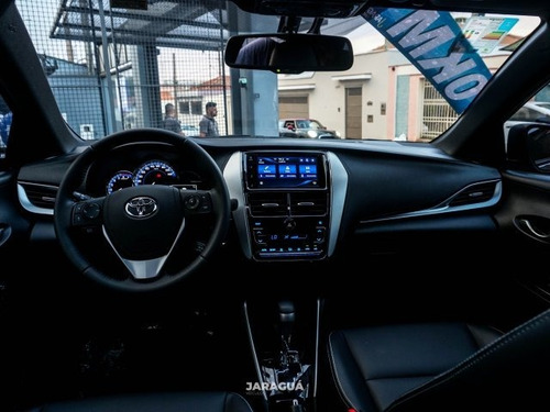 Imagem 9 de 13 de Yaris 1.5 16v Flex Xls Connect Multidrive