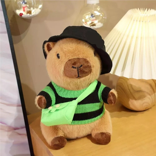 Peluche Capibara Con 9 Accesorios.sf1