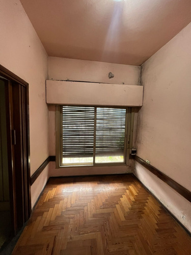 Vendo Casa Con Lote Grande Para Contruir Y Galpon Grande Para Oficio