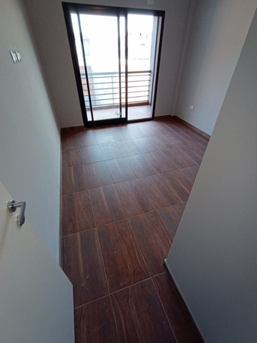 Imagen 10 de 14 de Departamento En Venta En Lanus Oeste