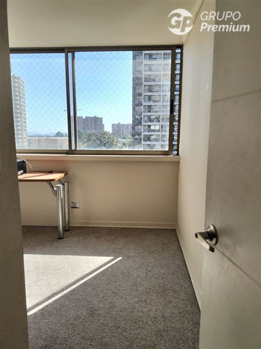 Departamento En Venta De 2d+2b+1est. En Estación Cen