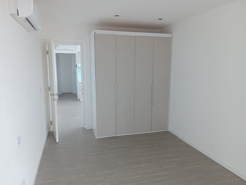 Venta Apartamento 1 Dormitorio Barrio Las Artes Torre Mauá 706