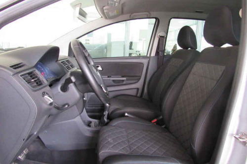 Volkswagen Fox 1.6 16v Msi Highline (flex)
