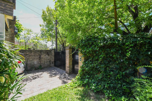 Imagen 5 de 30 de Casa De 3 Dormitorios En Venta Con Pileta Y Quincho Fisherton