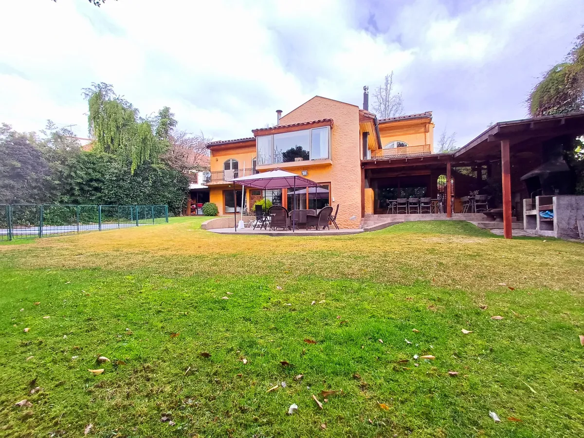 Imagen 3 de 20 de Gran Casa Familiar En San Carlos De Apoquindo