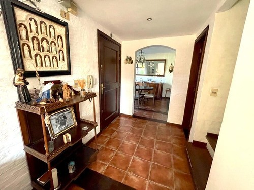 Imagen 2 de 19 de Venta Casa Carrasco Norte Zona Colegios 5 Dormitorios Piscina