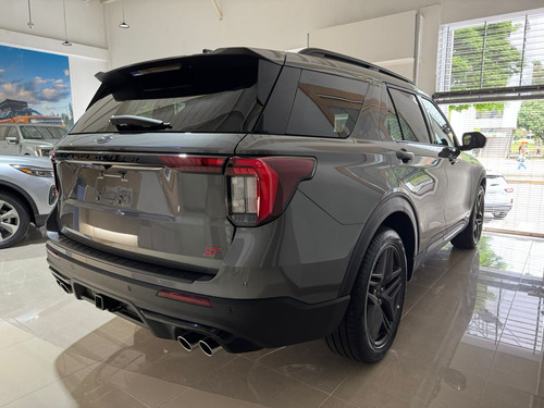 Ford Explorer St 2025