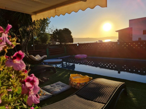 Casa En Ancud 400m2 Con Piscina Con Vista A La Ciudad