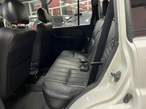 Mitsubishi Pajero TR4 2.0 4x2 Flex Aut. 5p