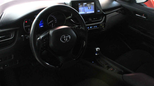 Imagen 9 de 15 de Toyota C-hr 2019 4p Cvt L4/2.0 Aut