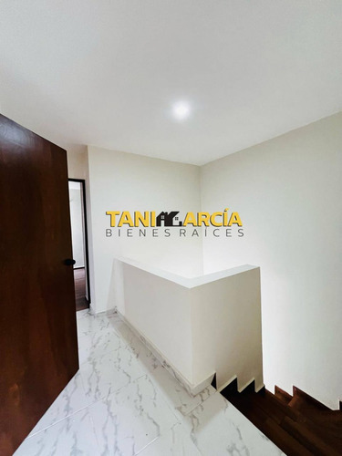 Vendo Casa Nueva, Moderna En Fortín, Con Doble Cochera.