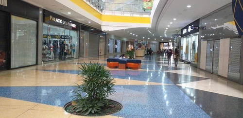 Imagen 3 de 5 de Local En Planta Baja Del Sambil Maracaibo En Venta