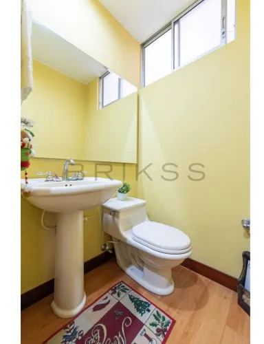 Apartamento En Arriendo En El Chico. Cod A2005