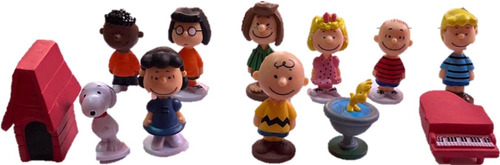 Figuras De Coleccion Snoopy Y Amigos Set De 12 Figuras 