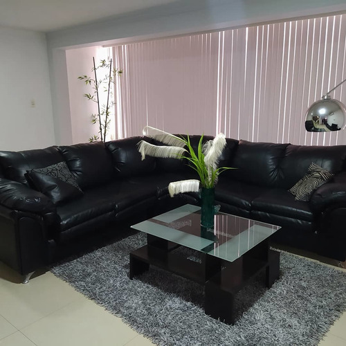 Imagen 5 de 14 de Town House En Caraballeda. 0414-2250913
