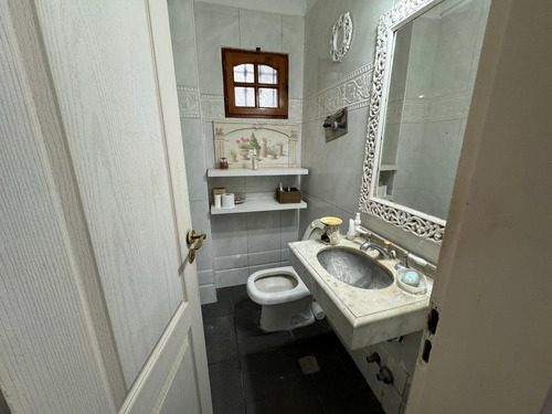 Venta Casa En Bella Vista, Lote De 1350 Mts²