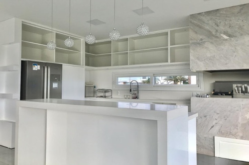 Imagem 10 de 16 de Casa À Venda Em Capão Da Canoa - Ca00852 - 33539705