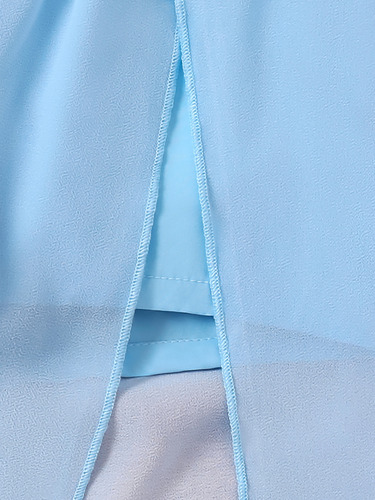 Traje De Dos Piezas Con Blusa De Encaje Y Pantalones Cortos