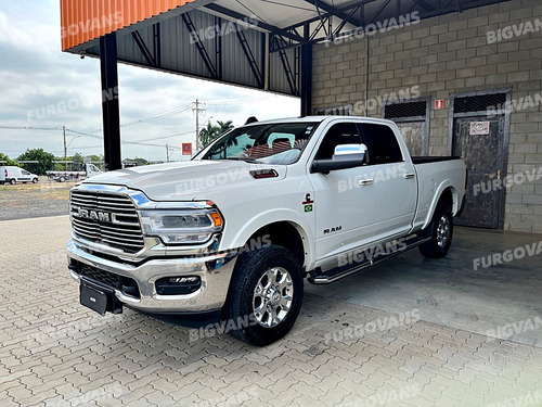 RAM Ram 3500 6.7 Laramie Cab. Dupla 4x4 Aut. 4p