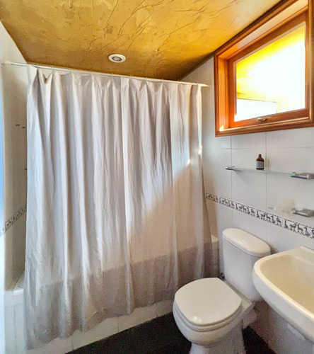 Excelente Casa En Venta Con Vistas Impresionantes, Zapallar